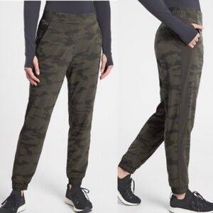 Athleta Brooklyn Lined Textured Joggers